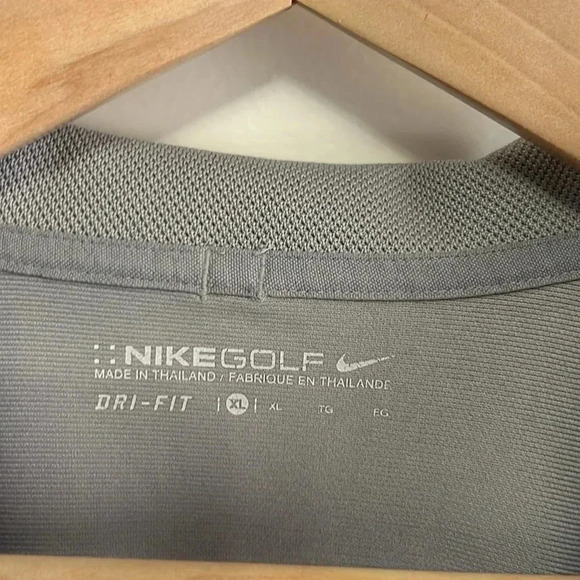 Nike Dri Fit golf shirt - Picture 2 of 3